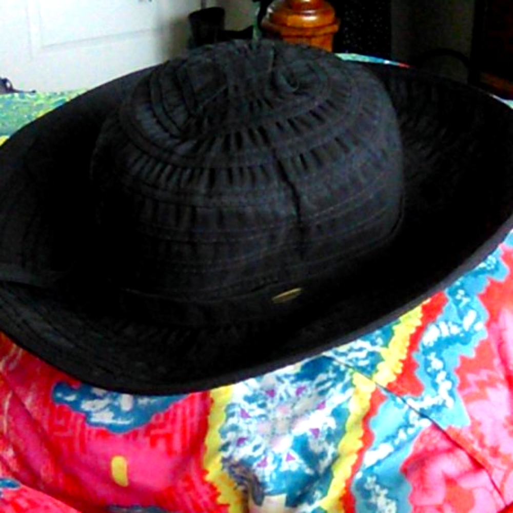 Coolibar sun hat